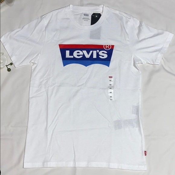 Brand NWT Levi’s T-Shirt - Picture 2 of 3